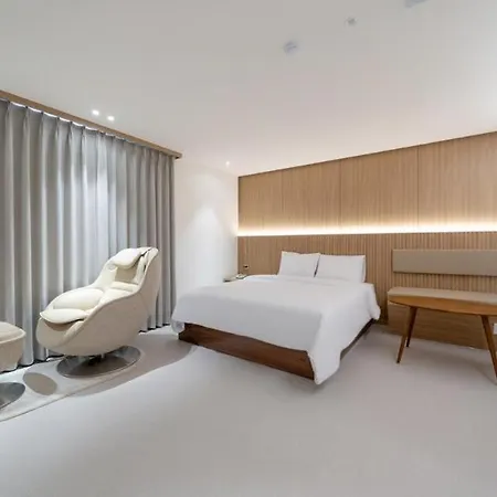 Changdong Lonestar Hotel